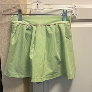 4 for $10 💗💗 Girls Body Glove light green tennis skirt